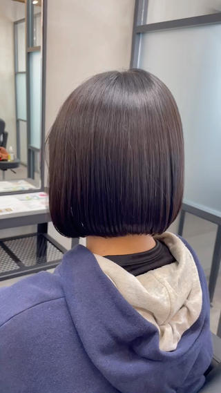 ログインからボブへ10cm以上バッサリのスタイルチェンジ