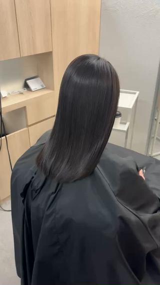 内部補修をしっかりしながらトリートメントをすることで
誰が見てもツヤツヤな質感へ︎
カラーは暗めの方がより艶やかに見えます