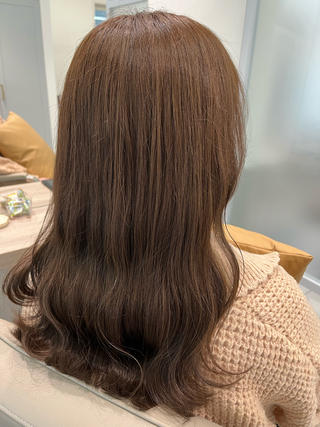 ラベンダーベージュ
ふんわりした柔らかい印象になります