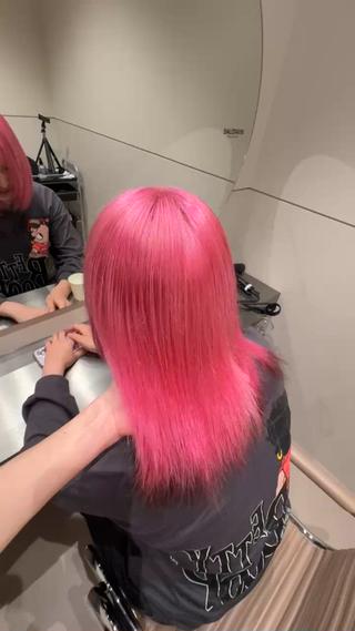 ミディアム カラー 【ときめき屋さん🎀 ハイトーン大和🎀】のヘアスタイル