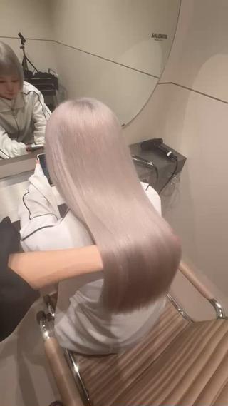 セミロング カラー 【ときめき屋さん🎀 ハイトーン大和🎀】のヘアスタイル
