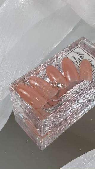 ネイル muguet🎀 chika🫧のネイルデザイン