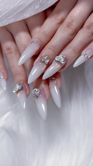 ネイル 本日🈳あり❕ RAVY NAILのネイルデザイン