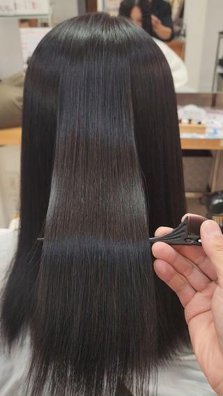 ドライだけでツヤツヤ　
ダメージレスで髪本来のツヤを♪ 