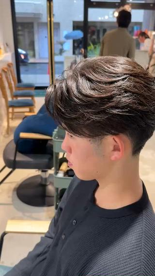 メンズカット メンズパーマ カットパーマ センターパート ニュアンスセンターパート 韓国風センターパート 毛流れセンターパート ニュアンスパーマ 毛流れパーマ フェザーパーマ シャドウパーマ