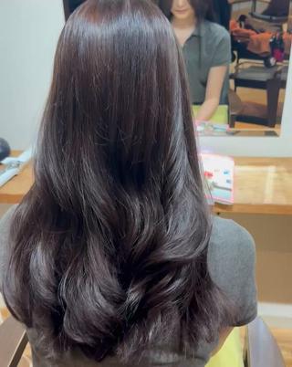 ロング カラー 波多野 麻由のヘアスタイル