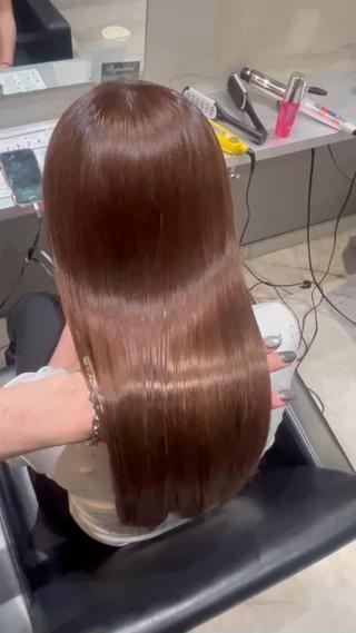 オリーブベージュ×縮毛矯正 