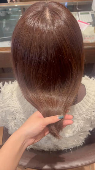 ほんのりピンク味のあるピンクブラウン