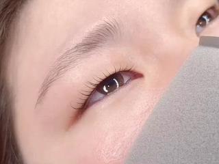**大人カワイイは
マツパで叶う︎
瞼が乗ってしまう睫毛には
カールデザインがオススメ︎
:
**お仕上げコーティング
@omeme_cosme
#omemegrowandprotect
:
:
【初回限定】
まつげパーマ+
キューティクル補修・ケラチントリートメント付
¥3850