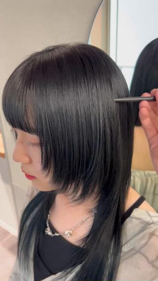 髪の組織であるケラチンを補修し、
内部、外部全てをケアし、潤い、艶感を与える
美髪矯正ケラチン髪質改善トリートメント