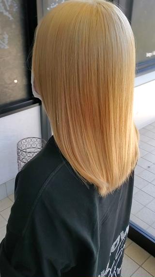 ミディアム カラー 小島　崇義 ブリーチお任せ下さいのヘアスタイル