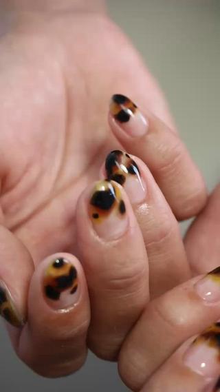 ネイル TOL NAILのネイルデザイン
