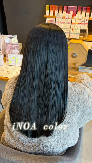 【color】  iNOA color × 地毛風ブラックカラー

当店オススメ!! オイルでそめるダメージレスのカラー剤 " iNOA color "

地毛風のブラックカラー！ 色持ち〇
イノアカラーでツヤ感たっぷりの美髪に 