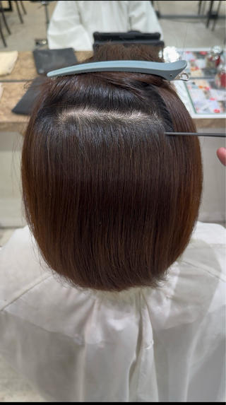 ショートヘアの方、これからボブにして行きたい方！
アイロン、薬剤の選定によって今後の髪の毛の状態が変わってきます。僕に是非お任せ下さい！ 