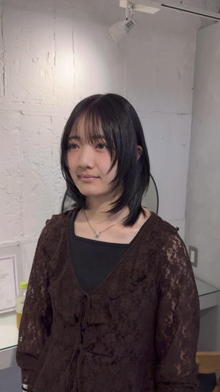 ミディアム カラー 新宿/顔周りカット +レイヤー=しずく♩のヘアスタイル