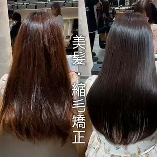 パヤ毛や広がりが気になる方におすすめ
地毛風柔らか縮毛矯正×赤み消しグレージュ