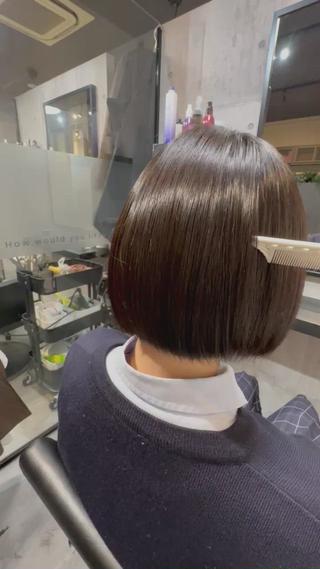 ショート TAKAMI 髪と爪を同時に施術のネイルデザイン