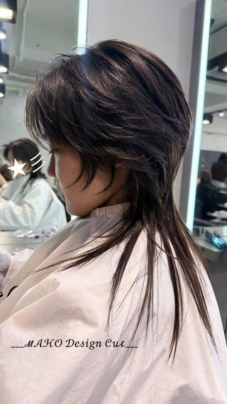 ロングのハッシュウルフ
カッコいい雰囲気になりたい方にとってもオススメです^_−☆
ひとりひとりのなりたいヘアを叶えます!