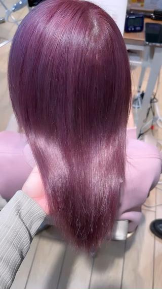 ミディアム 表参道小顔カット前髪 割れ改善クロスパーマのヘアスタイル