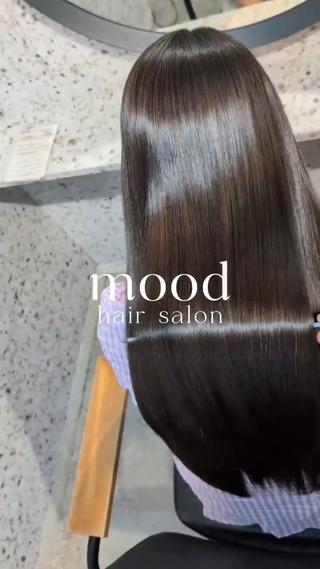 ロング mood 髪質改善 ダブルカラーのヘアスタイル