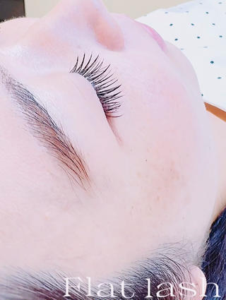 .
30代女性似合わせ𝐃𝐞𝐬𝐢𝐠𝐧.
𝐉 𝐜𝐮𝐫𝐥だと
伏目や、他人からのアングルが
すごく綺麗に映えます

コーティング、束間なしだと
より女性らしさが引き立ちます

︎普段のメイクを楽にしたい
︎マスカラを塗らず濃さを出したい
︎自まつげのが短く感じでビューラーに抵抗がある

そんな方におすすめです 
