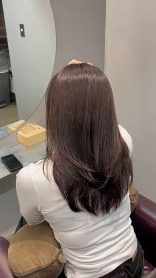 セミロング サワムラ ソナタのヘアスタイル