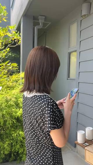 黒髪から2回カラーをして赤みの気にならないミントカラー