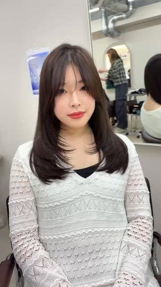 セミロング カラー ヘアアレンジ ✨綺麗が続くカット ✨/星野六三四のヘアスタイル