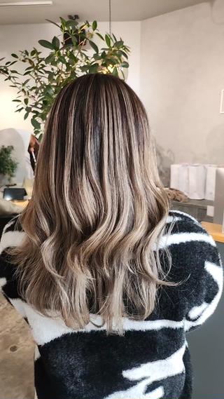 ロング 金田 拓也のヘアスタイル
