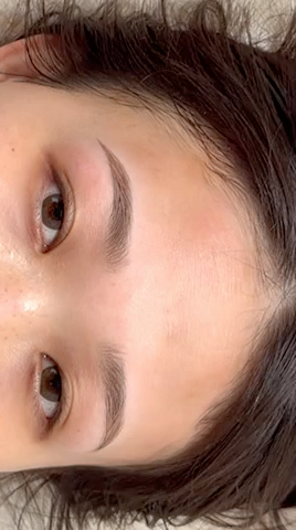 お顔を美しく見せる、眉毛デザインワックス間引きでふんわりさせつつ立体感のあるスタイルです!
#眉毛サロン#眉毛サロン大阪#眉毛#アイブロウサロン大阪#間引き#眉毛パーマ#眉毛メイク#眉マスカラ#眉メイク#平行眉#顔脱毛#フェイシャルワックス#顔ワックス#フェイシャルワックス大阪#ハーブピーリング