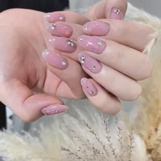 ミディアム ネイル Lance nailのネイルデザイン