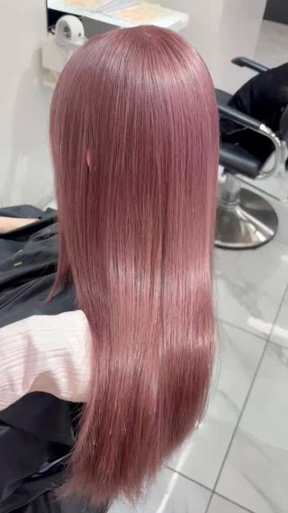 ブリーチ2回目安ピンクベージュ
やわらかい色味が大人気です♡
色落ちはミルクティーに
渋谷駅B5出口徒歩1分♡LANTERDIT Risa