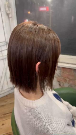 パツッと感の可愛いスタイルです!
首元もスッキリ小顔効果抜群でオススメです