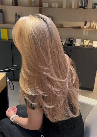 ロング ひめな 🎀ワンホンヘアのヘアスタイル