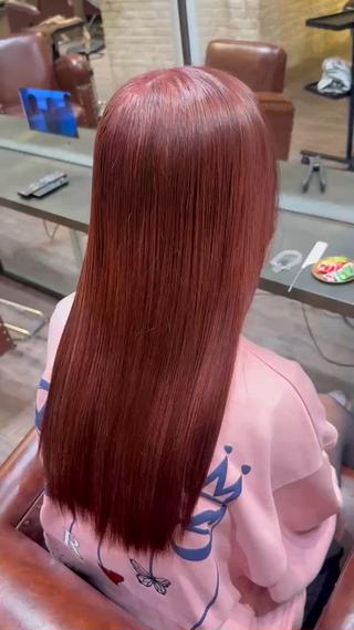 ロング カットパーマ3000 円/水曜日モデルのヘアスタイル