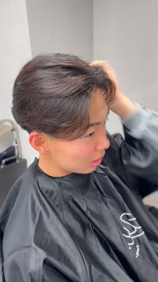 ニュアンスパーマ
乾かすだけで決まるパーマ→ニュアンスパーマ
決めすぎないスタイル人気です!