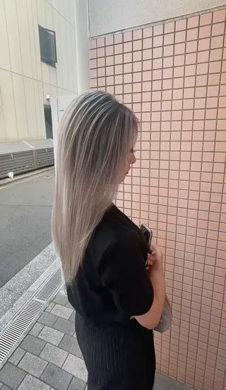 セミロング Y Uのヘアスタイル