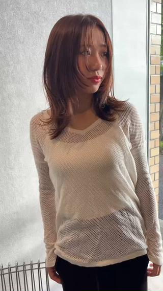 layer style
ストレートでも巻いてあげても可愛いスタイルです
