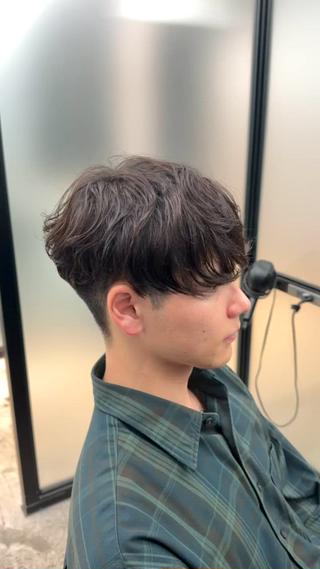 パーマ メンズ ラフなパーマ 石川雄麻のヘアスタイル