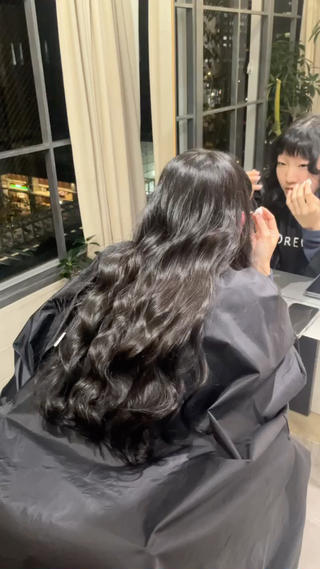 ロング カラー オリーブカラー/ レイヤー/ ローレンのヘアスタイル
