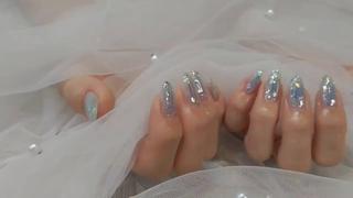 ネイル ⋆⑅˚ new  me!  ˖୨ৎ‧˚のネイルデザイン