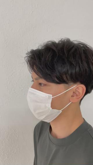センターパート◎
根本のふんわり感と毛流れを作る【ニュアンスパーマ】