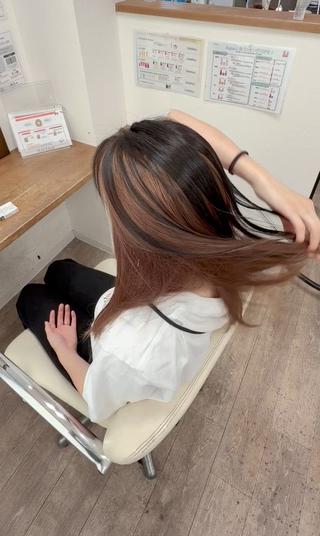 セミロング 艶カラー🫧/シール エクステRYOKAのヘアスタイル