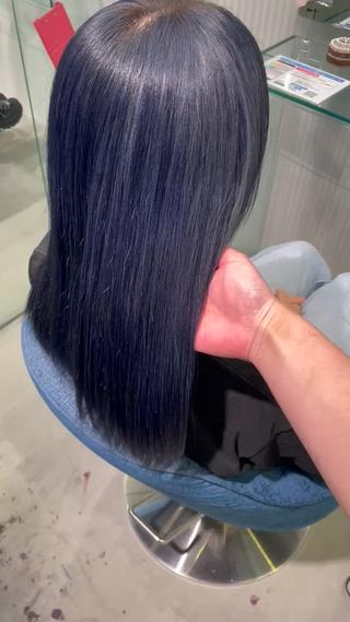 カラー Mii. 内田萌々のヘアスタイル