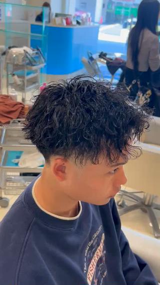パーマ メンズ メンズパーマ 副店長ユウタのヘアスタイル