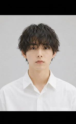 作り込みすぎない、余裕のある質感。
 オーダーの多い『無造作パーマ』。

ドライするだけで決まる計算された毛先の動きが、 横顔やバックシルエットまで色っぽく見せてくれます。

頑張りすぎないのに、なぜかおしゃれに見える。 
そんな「こなれ感」をこのパーマで手に入れませんか？

一人ひとりの骨格と髪質に合わせた、あなただけの無造作パーマを提案します。

完全個室型サロン【ARTeria】
Google map
『 ARTeria 船橋 』で検索 