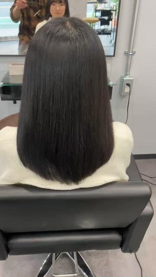 乾かしただけで自然とまとまるナチュラルな艶髪ヘ