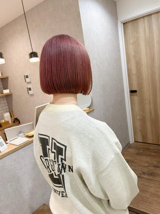 ダブルカラーピンク 切りっぱなしボブ
似合わせカット ボブ ピンクベージュ