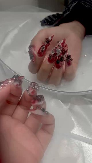 ネイル あかり 🍒⋆꙳のネイルデザイン