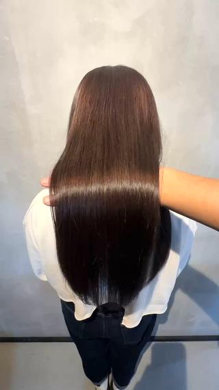 手触りの良い艶髪は高濃度水素トリートメント◎